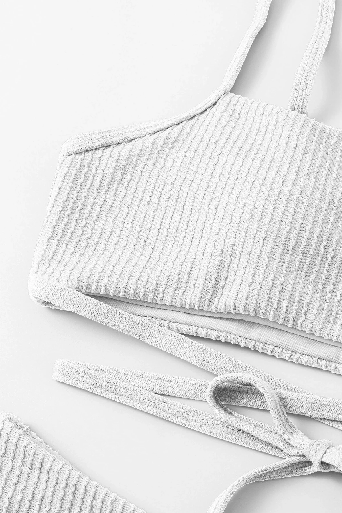Kadın Beyaz Çapraz Bağlama Detaylı Yüksek Bel Bikini Takımı görsel 5