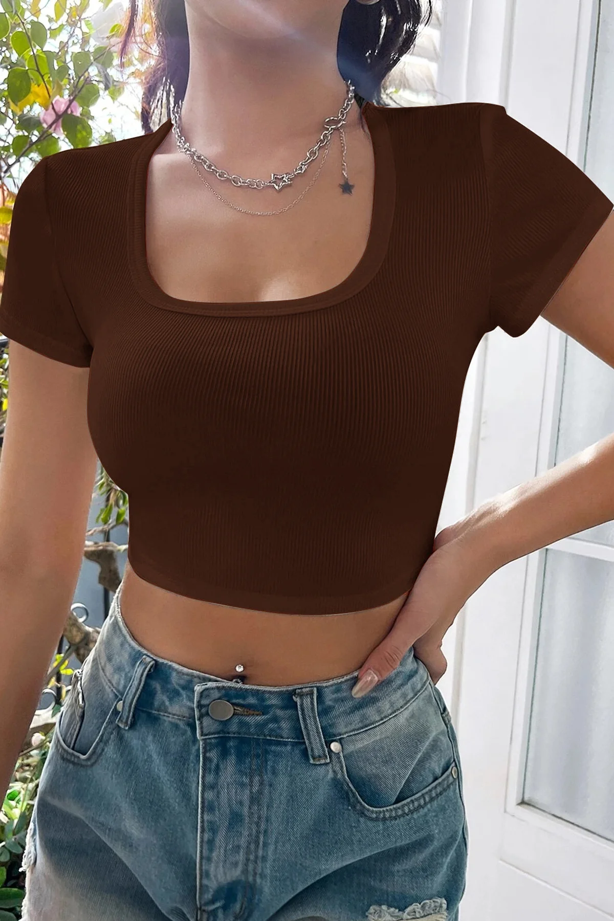 Kadın Kahverengi Yarım Kol Düz Yaka Crop Top Bluz görsel 3