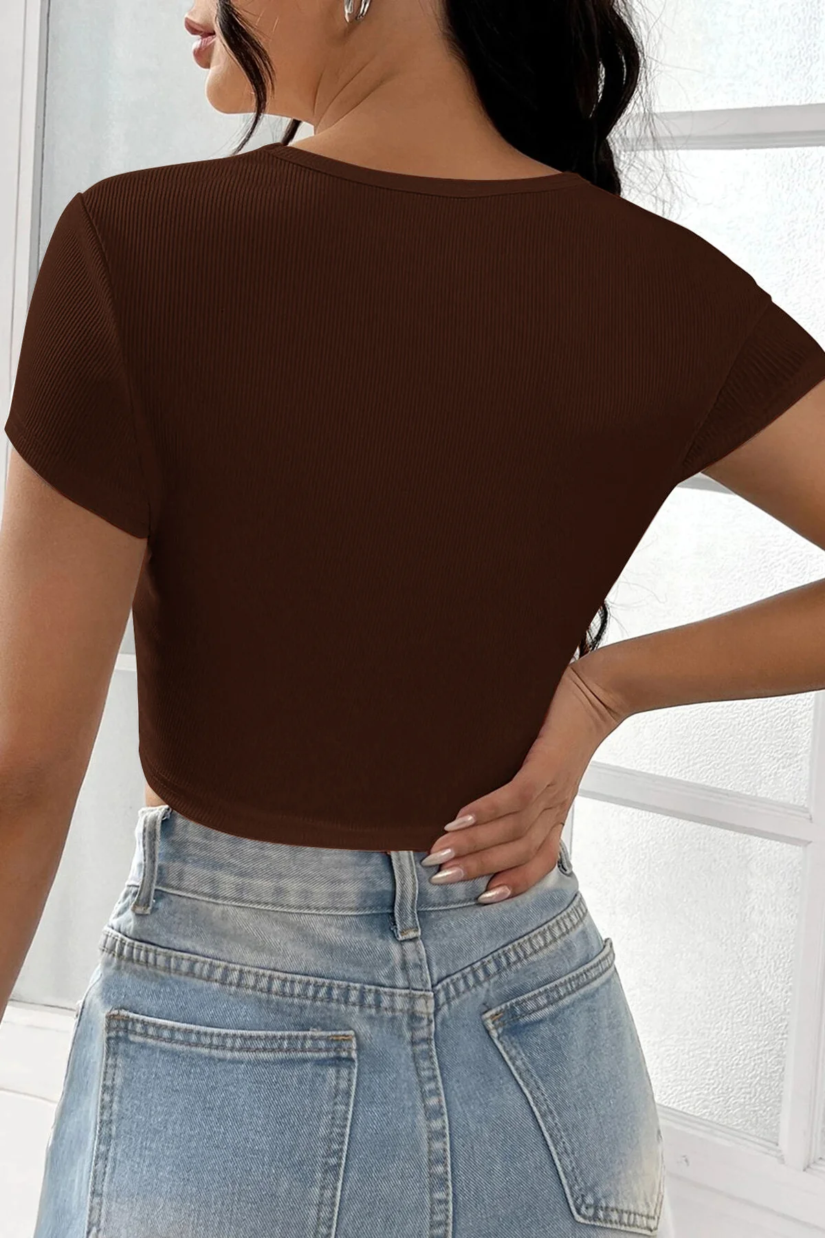 Kadın Kahverengi Yarım Kol Düz Yaka Crop Top Bluz görsel 2