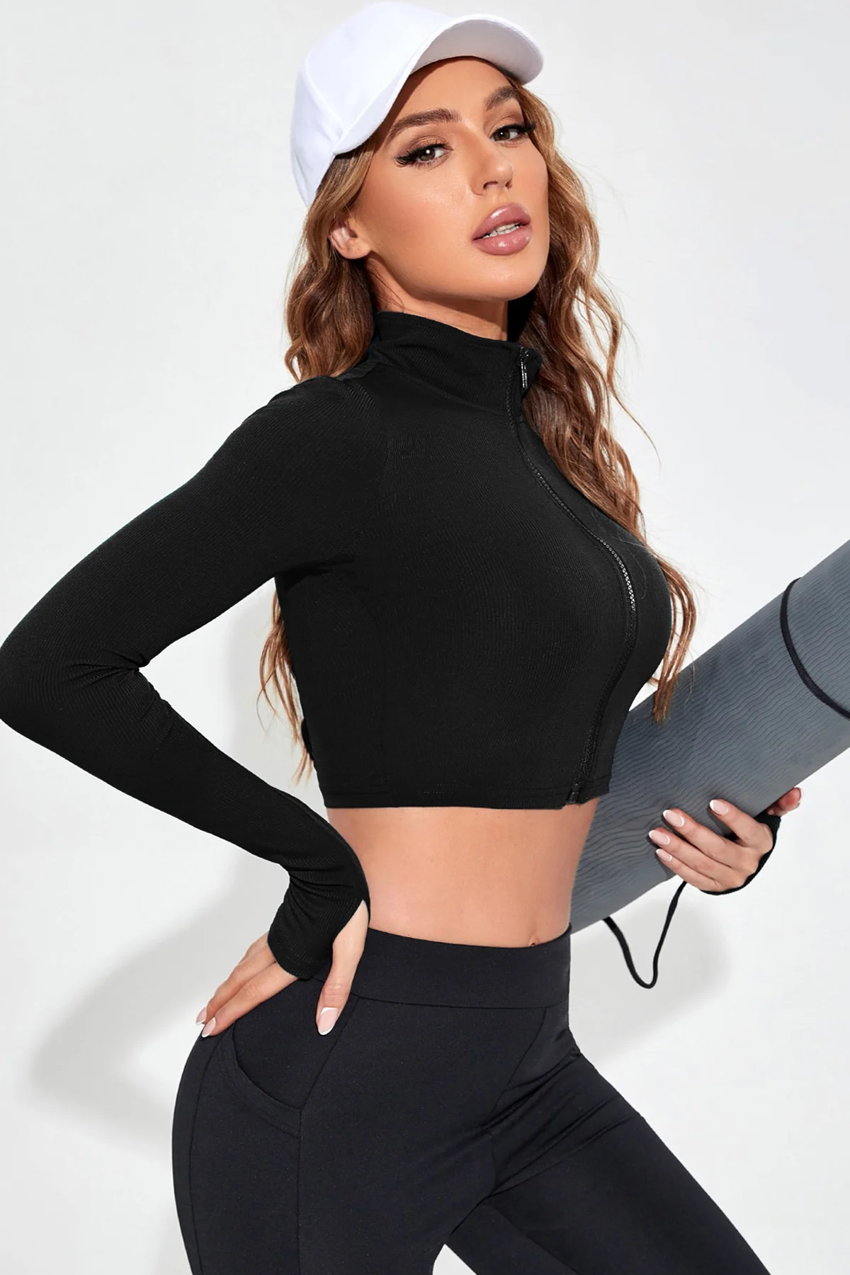 Kadın Siyah Uzun Kol Fermuarlı Parmak Geçme Detaylı Dik Yaka Crop Top Bluz görsel 3