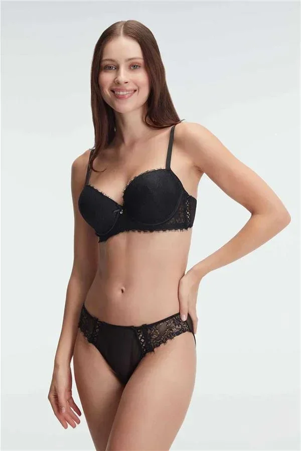 Destekli Dolgulu Balenli Kaplı Dantel Detaylı Sütyen Slip İç Çamaşırı Takım