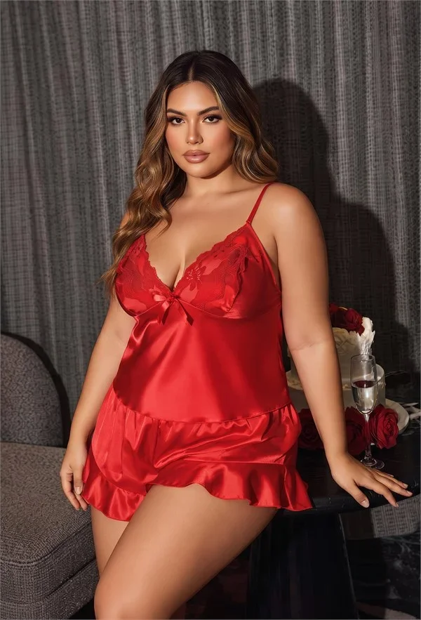 Kırmızı Büyük Beden Göğsü Fransız Dantelli Fiyonklu Paçası Fırfırlı Askılı Parlak Saten Şortlu Pijama Takımı