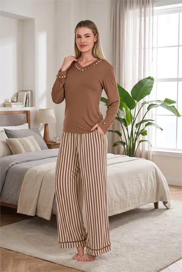 Şık Tasarım V Yaka Biyeli Viskon Geniş Paçalı Çizgili 2'li Loungewear Pijama Takımı görsel 2
