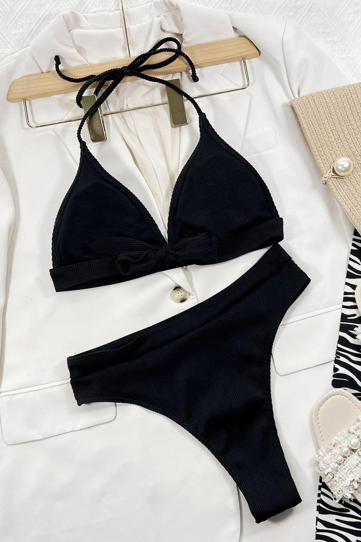 Kadın Siyah Boyundan Ve Belden Bağlamalı Yüksek Bel Bikini Takımı görsel 6