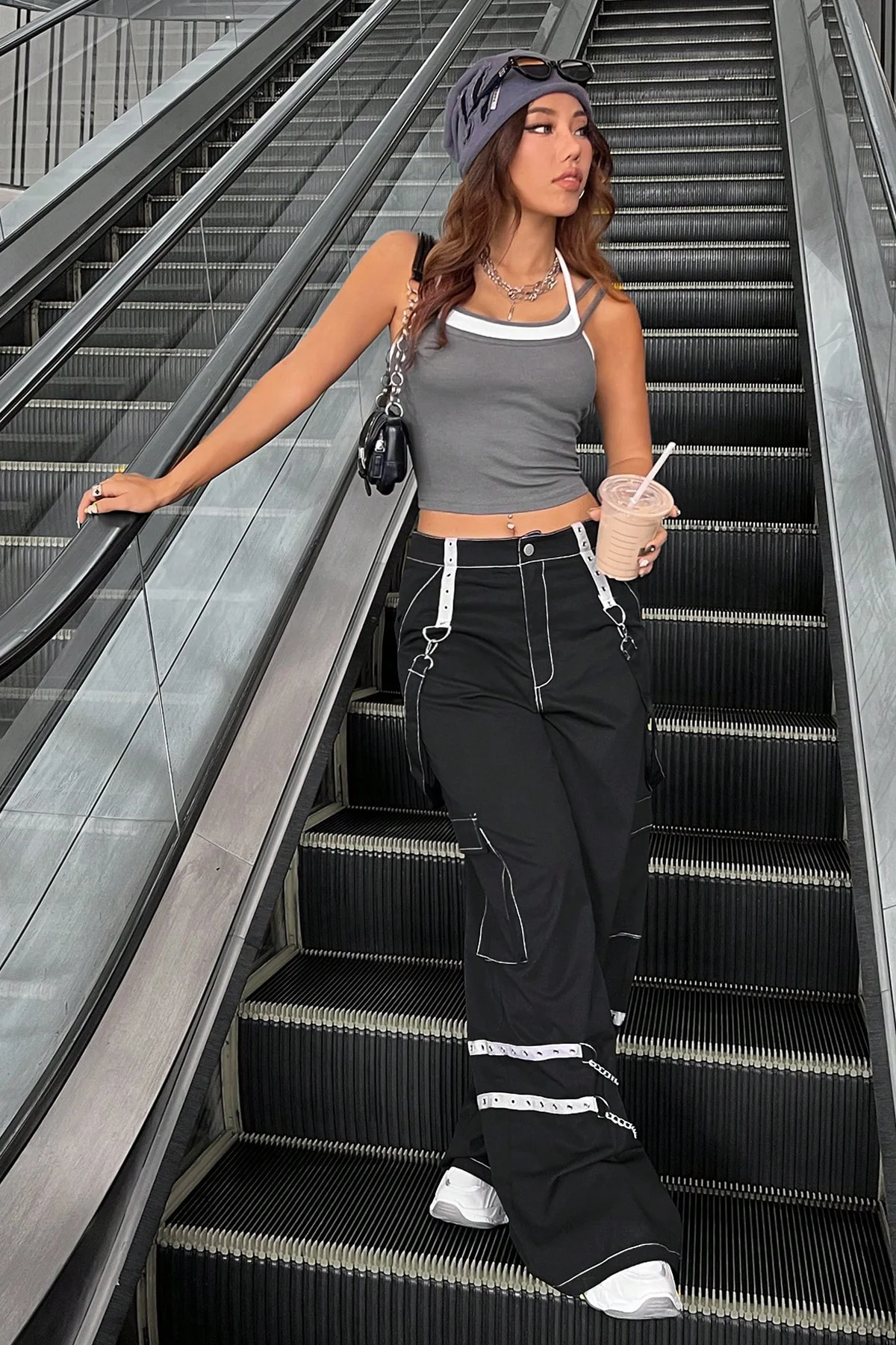 Kadın Antrasit Gri Beyaz Çift Renk Çapraz Askılı Crop Top Bluz görsel 6