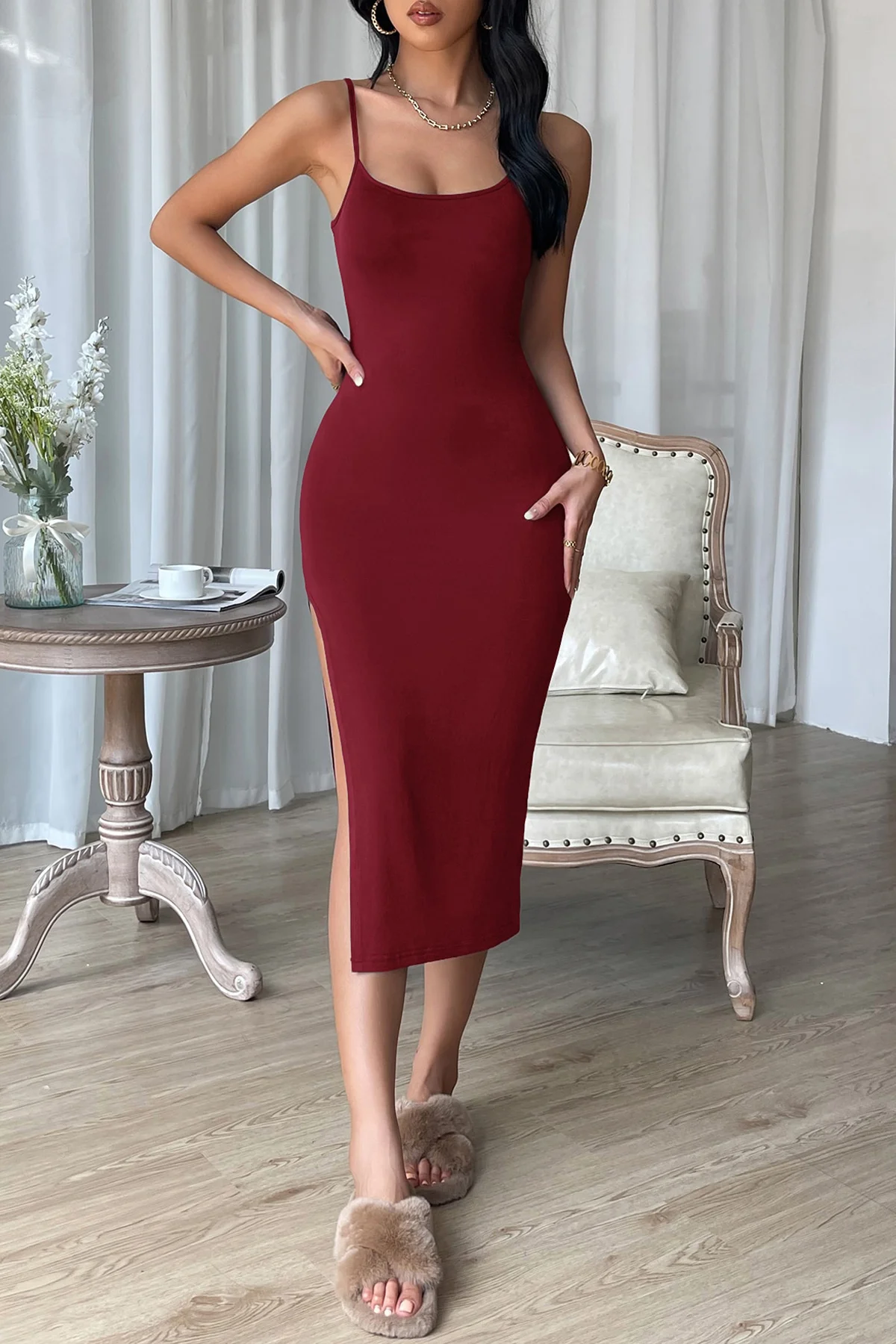 Kadın Bordo Yırtmaçlı Diz Altı Vücüdu Saran Gecelik görsel 6