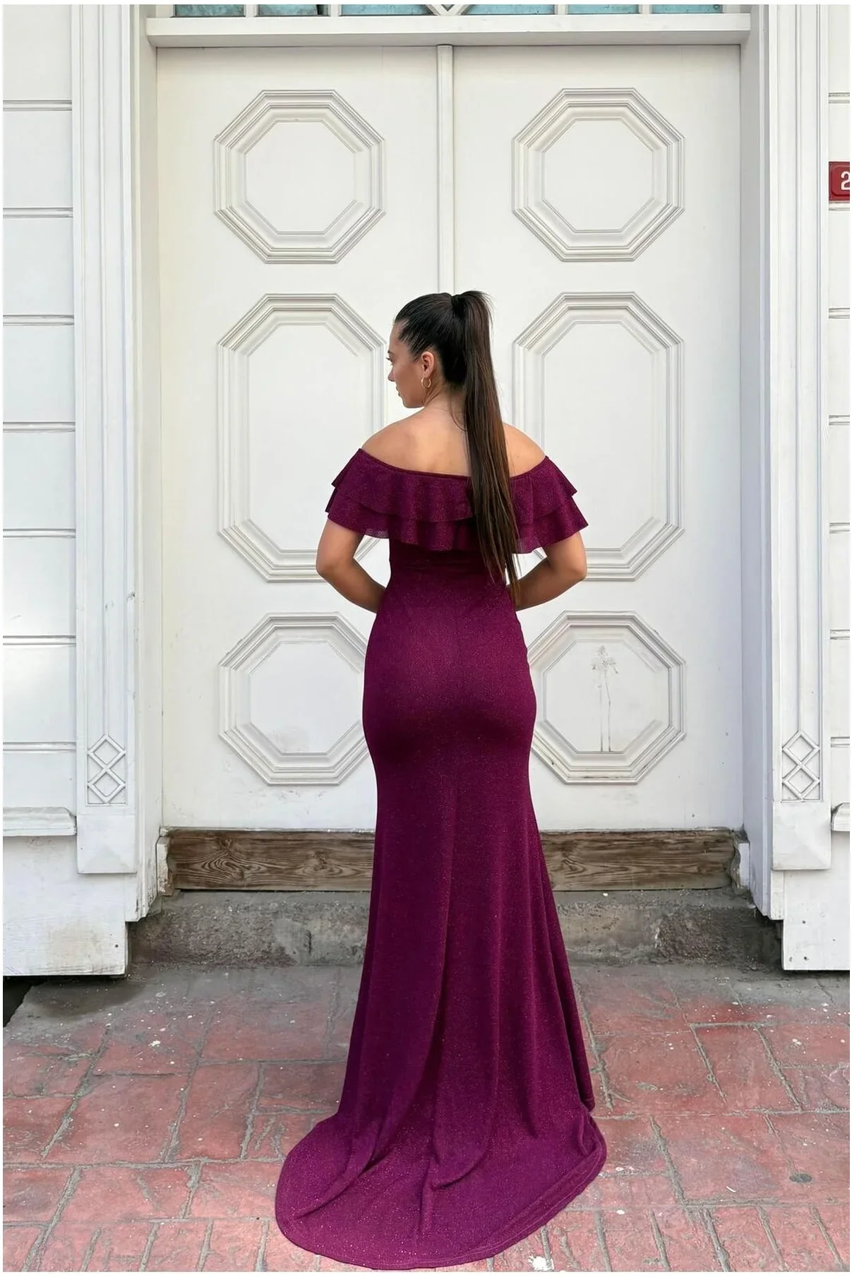 Kadın Modern Stil Krep Kumaş Straplez Yırtmaçlı Abiye Elbise görsel 4