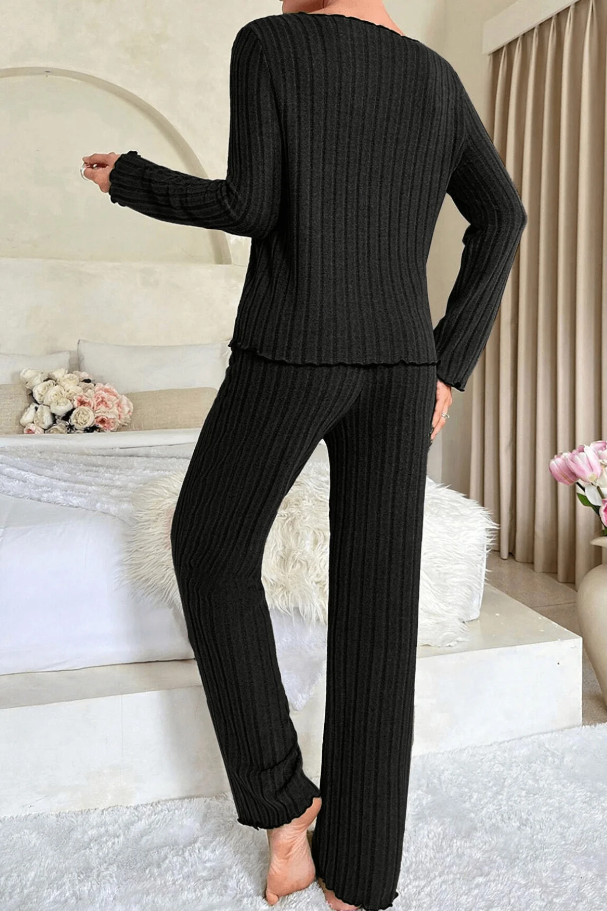 Kadın Siyah Uzun Kollu Fiyonklu Yuvarlak Yaka Mevsimlik Pijama Takımı görsel 4