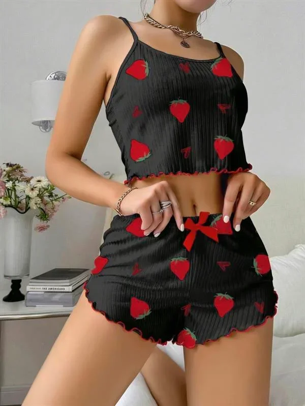 Pamuklu Siyah Üstüne Çilek Desen Fitilli Askılı Şortlu Pijama Takımı görsel 2