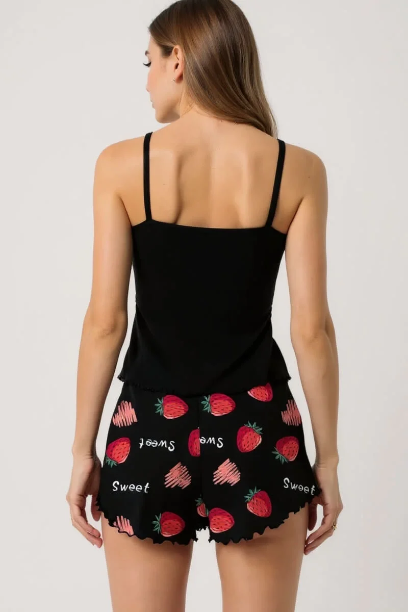 Çilek Baskılı Siyah Askılı Şortlu Pijama Takımı görsel 3