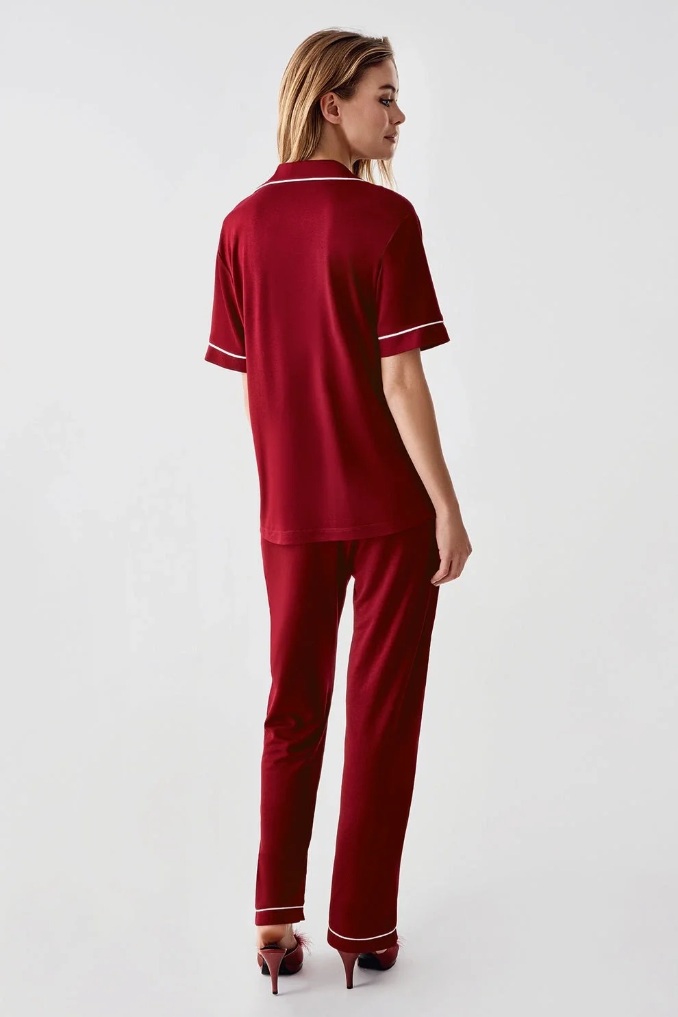 Freshness 324 Kadın 4'Lü Sabahlıklı Şorlu Pijama Takımı görsel 4