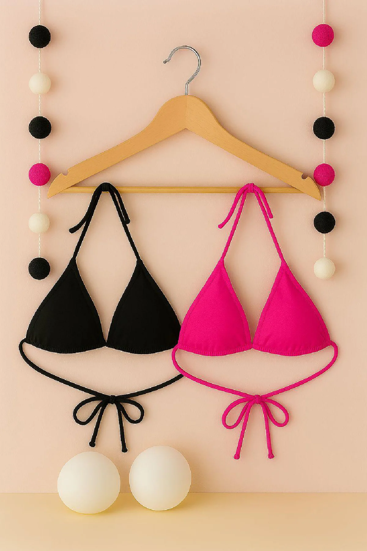 Kadın Siyah ve Fuşya Minimal Kesim Üçgen Bikini Üstü görsel 4