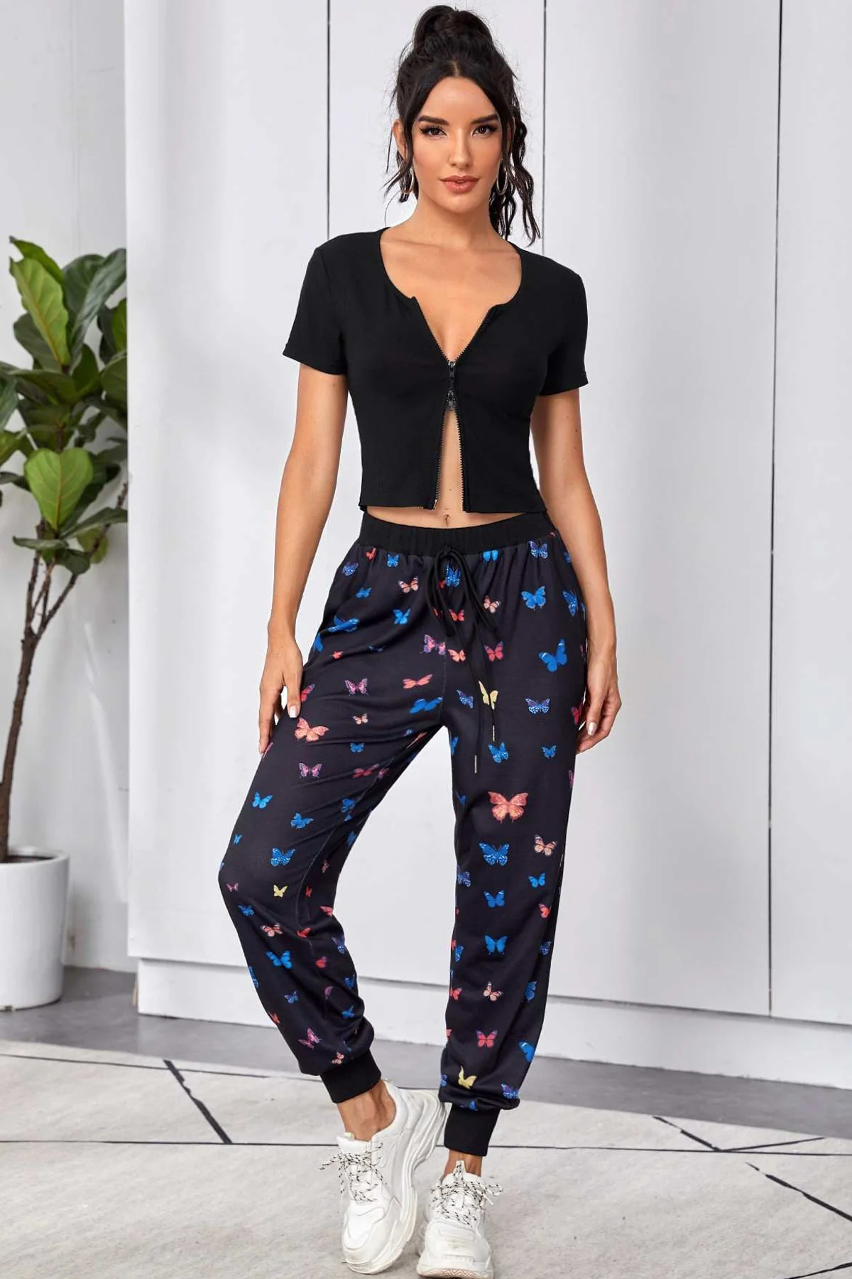 Kadın Siyah Çift Fermuarlı Yarım Kol Crop Top Bluz görsel 3