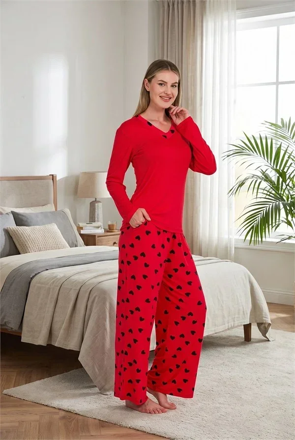 Şık Tasarım Kalp Desenli Geniş Paçalı Yumuşak Dokulu Viskon Kumaş V Yaka 2'li Pijama Takımı görsel 2