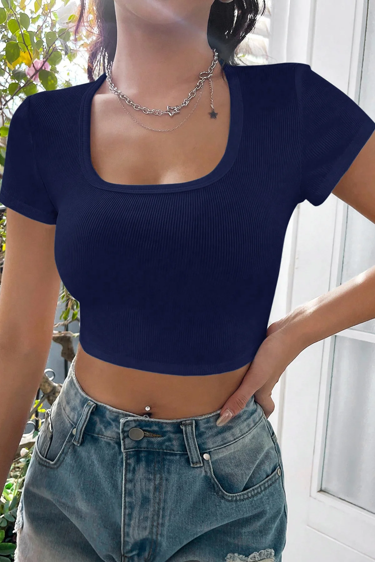 Kadın Lacivert Yarım Kol Düz Yaka Crop Top Bluz görsel 3