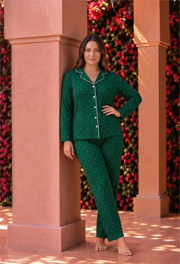 Pamuklu Yumuşak Dokulu Büyük Beden Zümrüt Yeşili Beyaz Puantiyeli Biyeli Düğmeli Uzun Kollu Pijama Takımı görsel 4