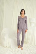 Yakası Kolu ve Omzu Dantelli Boydan Düğmeli Pijama Takımı - Görsel 5