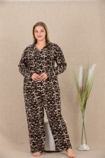 Büyük Beden Leopar Desenli Düğmeli Uzun Kol Viskon Pijama Takımı - Görsel 2