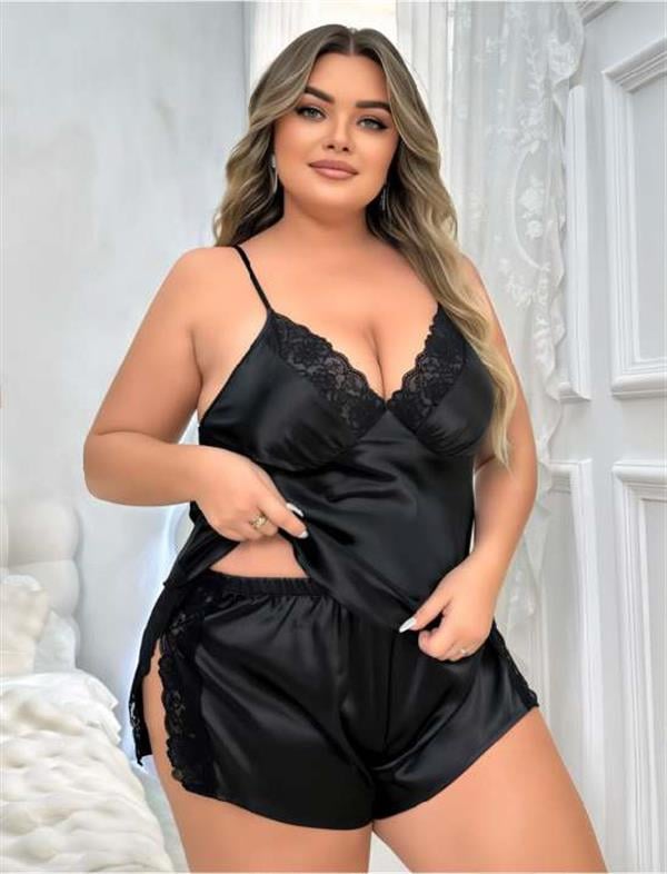 arias-closet-buyuk-beden-siyah-yirtmac-bc82-3 Büyük Beden Siyah Yırtmaç Dantel İşlemeli Saten Şortlu Takım - Görsel 1